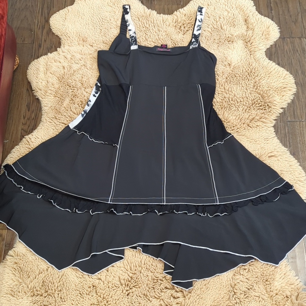 Unusual Black Dress - Picture 10 of 14